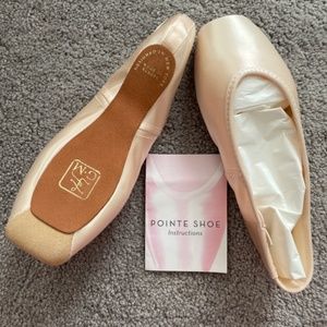 Gaynor Minden Sculpted Fit Pointe Shoes